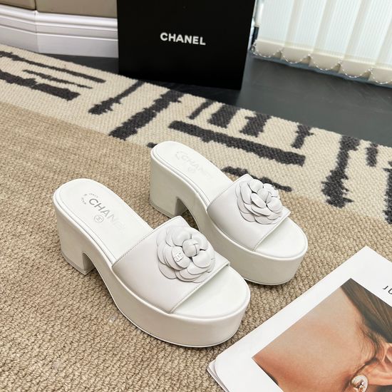 Chanel Flower Decor Platform Heel Slides Elegant Bow Accent Footwear