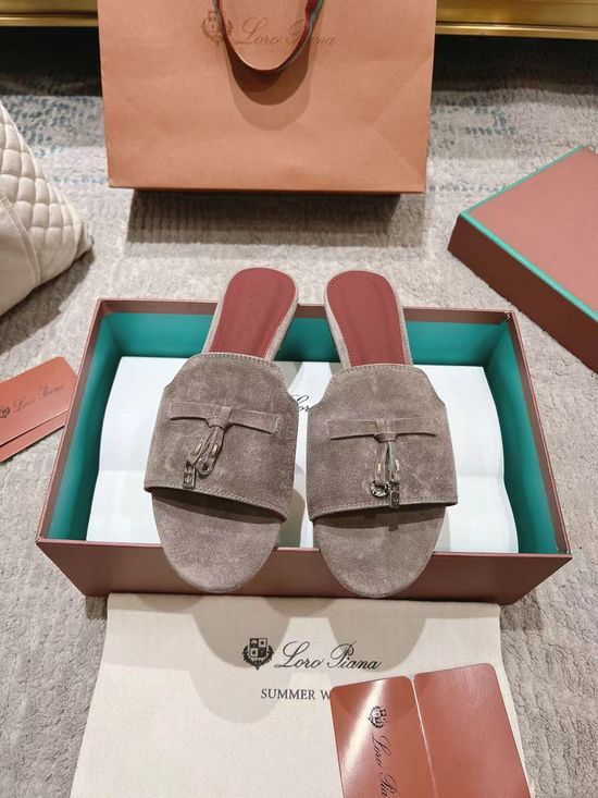 Loro Piana Comfortable Knitted Slippers with Soft Sheepskin Insole
