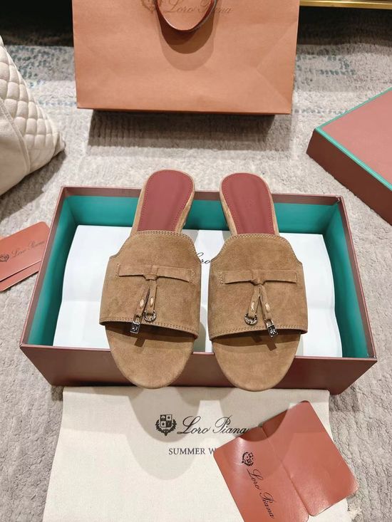 Loro Piana Comfortable Knitted Slippers with Soft Sheepskin Insole