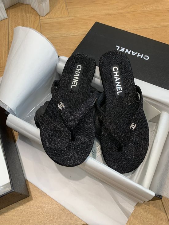 Chanel Suede Cowhide Leather Flip Flops With Leather Sole