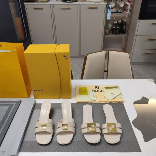 Fendi Premium Leather Sandals with Stylish Metal Buckle Design