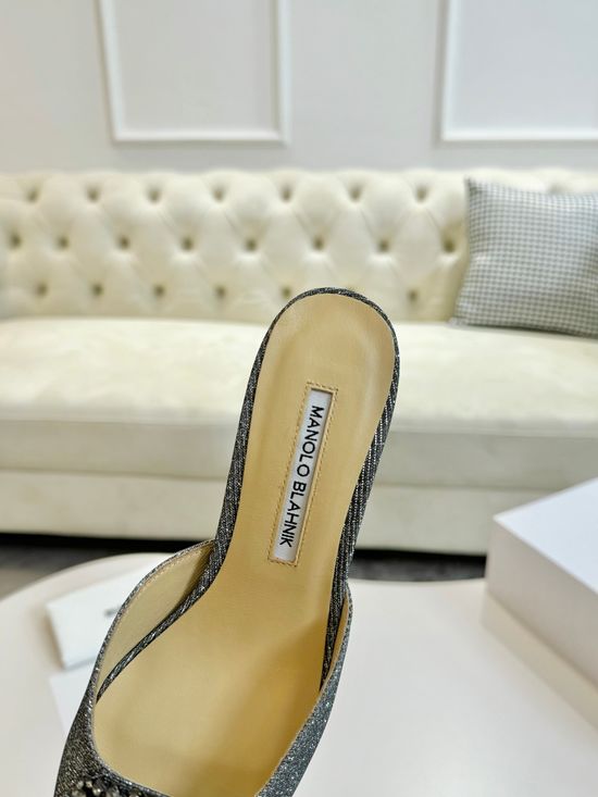 Manolo Blahnik Glitter Sequined High Heels Rhinestone Buckle Leather Sole