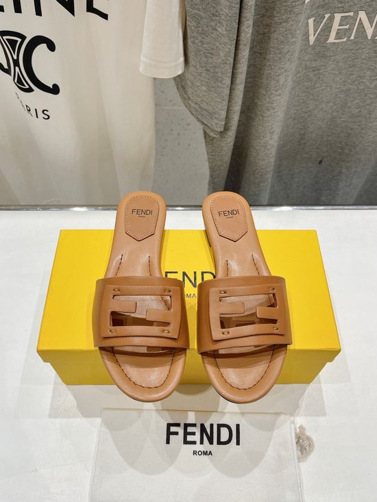Fendi Hollow Carved Flat Slide Sandals Genuine Leather Outsole Footwear