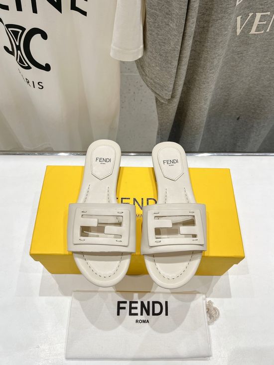 Fendi Hollow Carved Flat Slide Sandals Genuine Leather Outsole Footwear