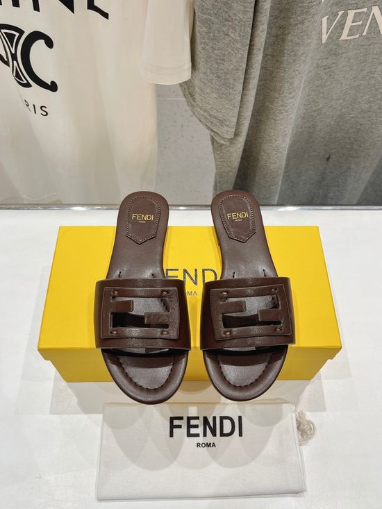 Fendi Hollow Carved Flat Slide Sandals Genuine Leather Outsole Footwear