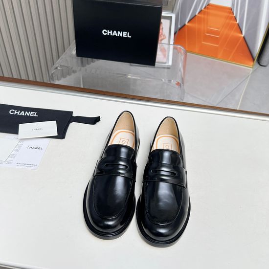 Chanel Retro Leather Elevating Casual Loafer Shoes