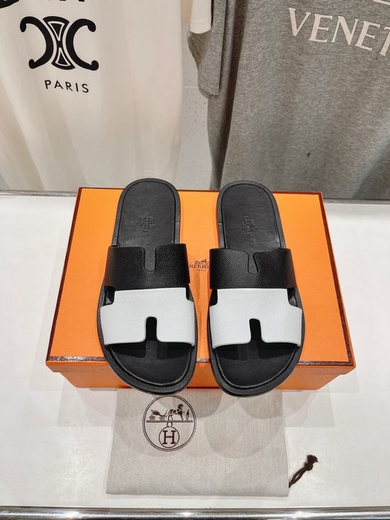 Hermes Premium Flat Beach Slides with Soft Lining and Leather Sole