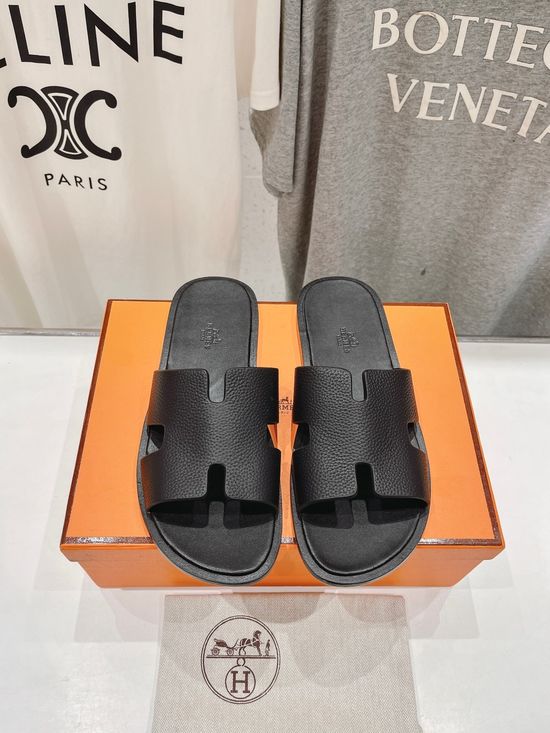 Hermes Premium Flat Beach Slides with Soft Lining and Leather Sole