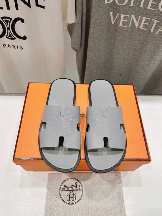 Hermes Premium Flat Beach Slides with Soft Lining and Leather Sole