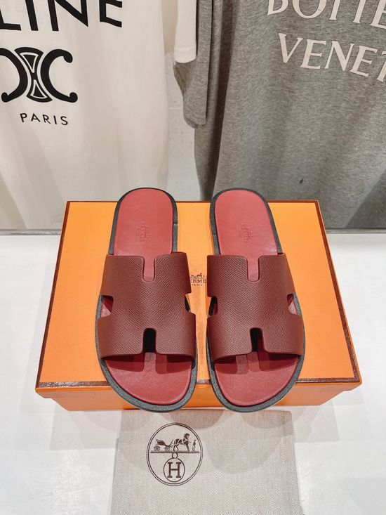 Hermes Premium Flat Beach Slides with Soft Lining and Leather Sole