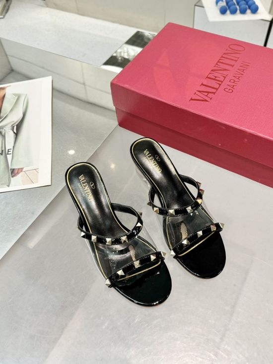 Christian Louboutine Stylish Clear Heel Leather Pumps