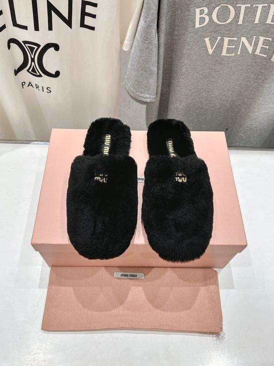 Miu Miu Warm Plush Fur Lined Slip On Home Slippers Cozy Wear Resistant