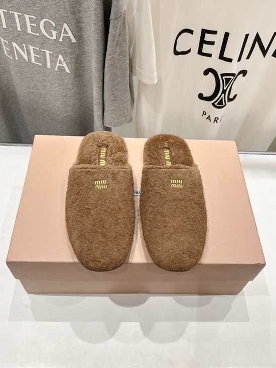 Miu Miu Fuzzy Half Pack Flat Home Slippers Soft Comfortable