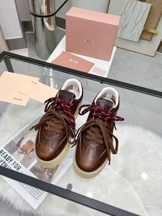 Miu Miu Soft Leather Casual White Shoes Fashionable All-match Footwear