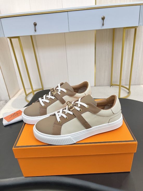 Hermes Elegant Classic Buckle Leather Flat Casual Shoes