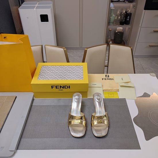 Fendi Premium Leather Sandals with Metal Buckle Comfortable Sole