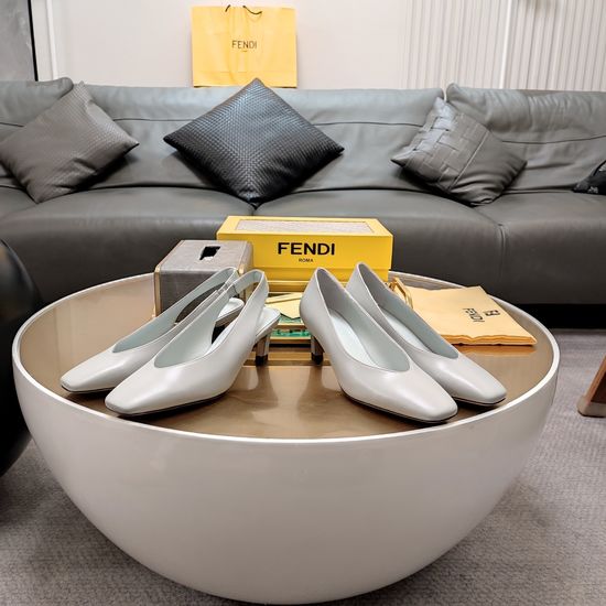 Fendi Elegant Low Heel Square Toe Leather Casual Dress Shoes
