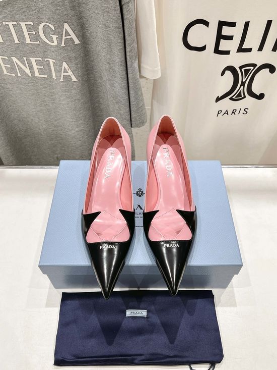Prada Pointed Toe Mary Jane Shoes Soft Lining Genuine Leather Sole