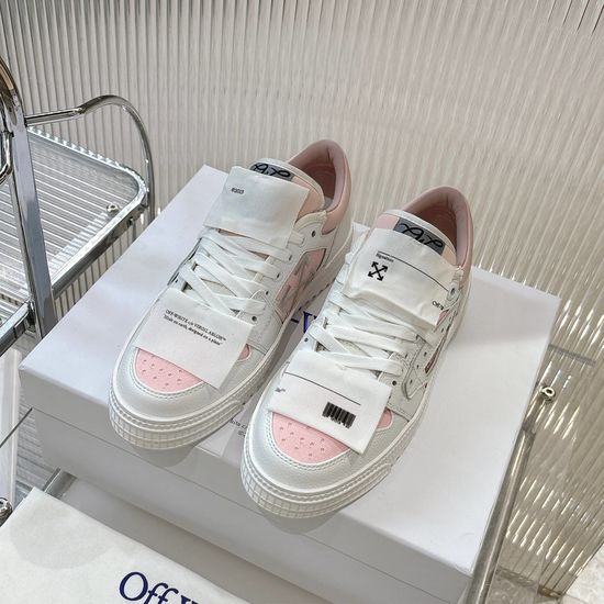 Fendi Classic Casual Sneakers Premium Leather Upper Non-slip Rubber Sole