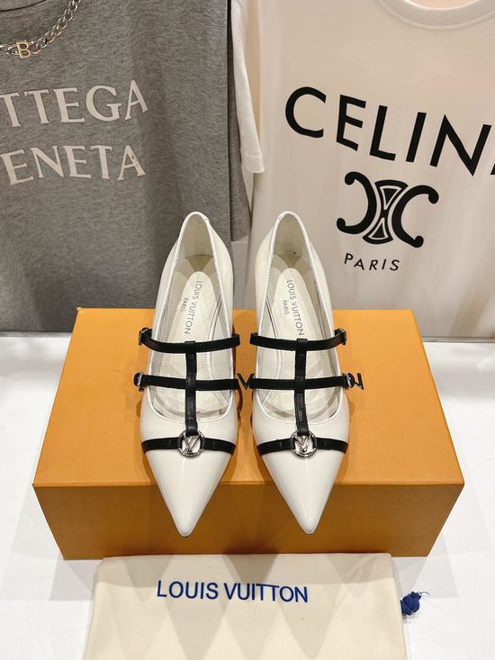 Louis Vuitton Elegant Printed Leather Mary Jane Heels Comfortable Sole