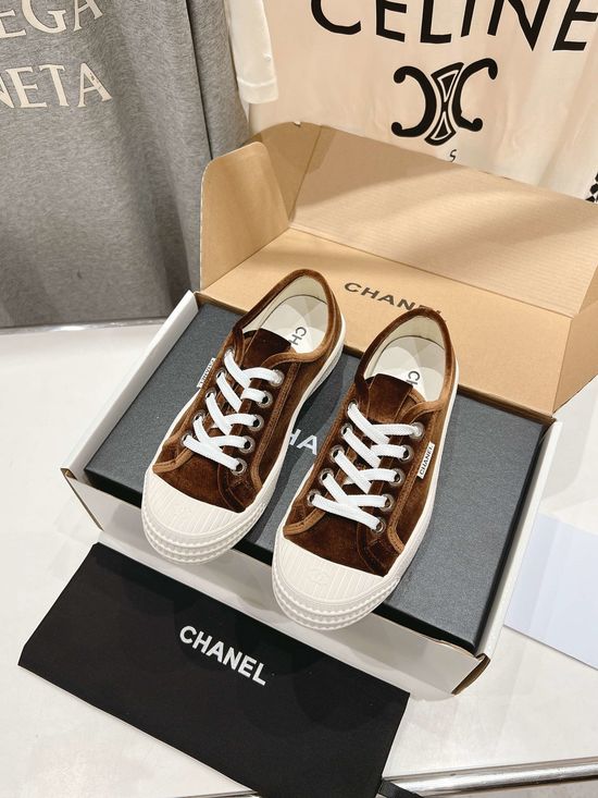 Chanel Vintage Style Thick Sole Comfortable Casual Sneakers