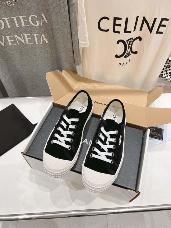 Chanel Vintage Style Thick Sole Comfortable Casual Sneakers