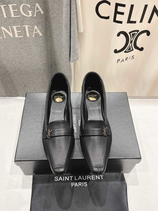 Yves Saint Laurent Elegant Smooth Leather Mary Jane Flat Shoes