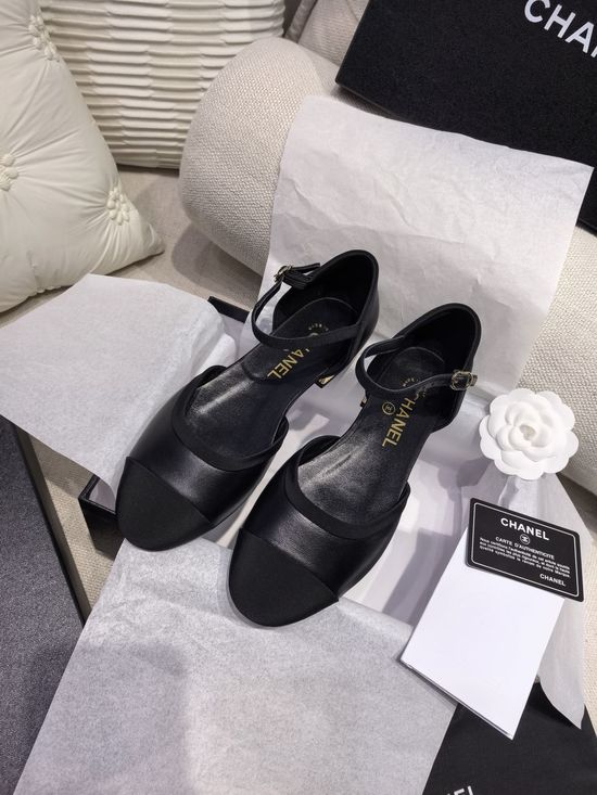Chanel Sheepskin Low Heel Mary Jane Shoes Comfortable Elegant