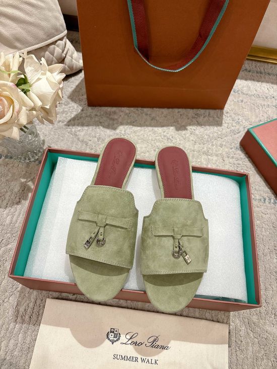Loro Piana Comfortable Knitted Slippers with Soft Sheepskin Insole