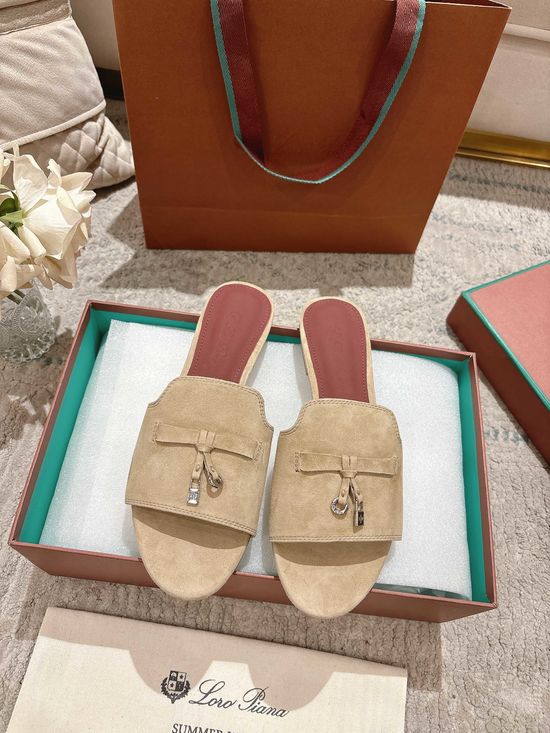 Loro Piana Comfortable Knitted Slippers with Soft Sheepskin Insole