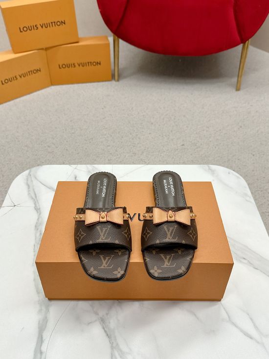 Louis Vuitton Embellished Bow Flatform Slide Sandals