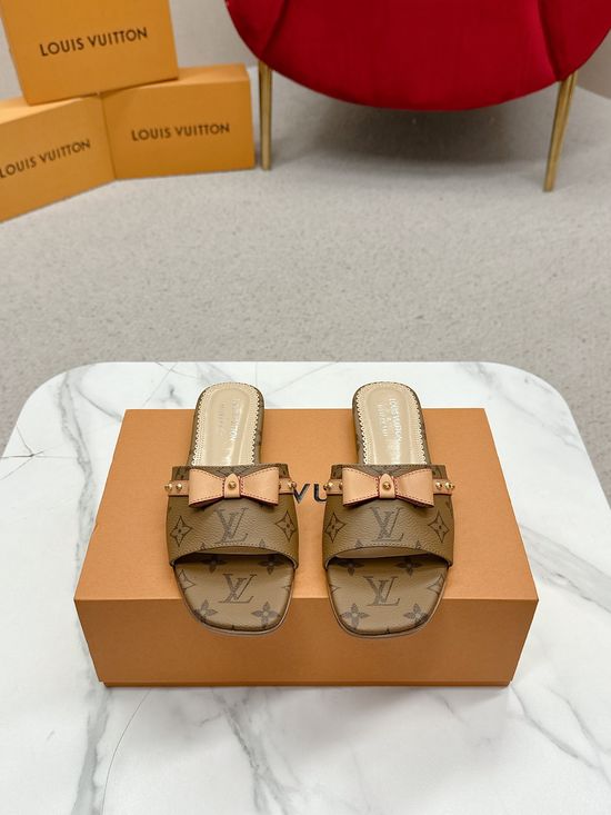 Louis Vuitton Embellished Bow Flatform Slide Sandals