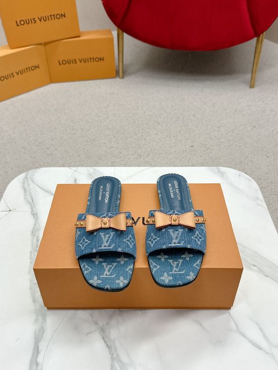 Louis Vuitton Embellished Bow Flatform Slide Sandals