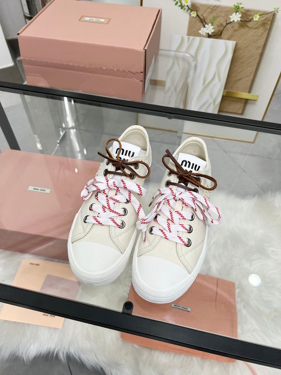 Miu Miu Classic Color Block Soft Sole Casual Walking Shoes