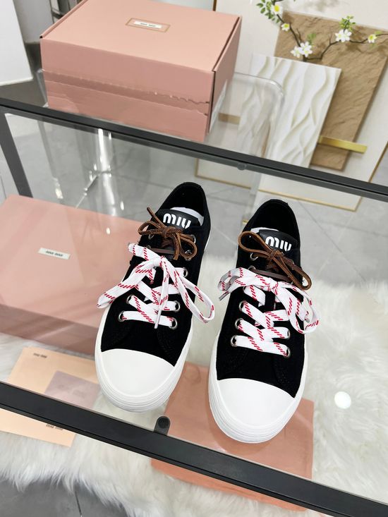 Miu Miu Classic Color Block Soft Sole Casual Walking Shoes