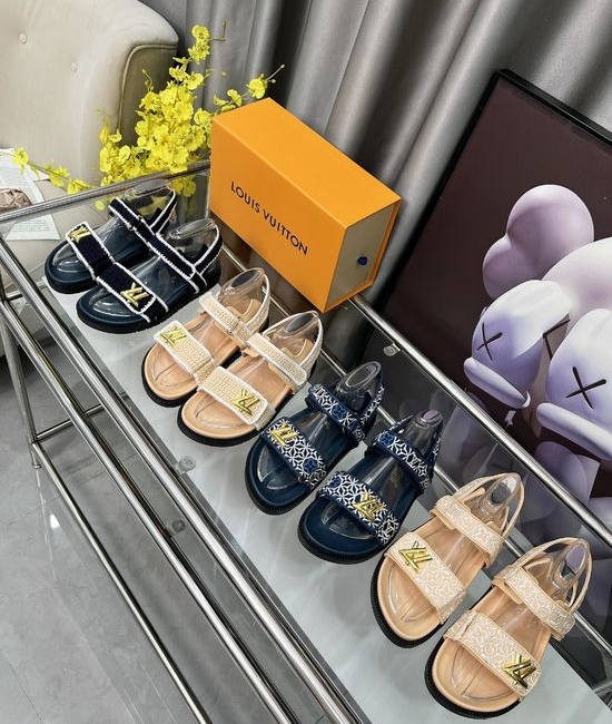 Louis Vuitton LV Hand Knitted Slides Soft Lining Durable Sole Casual Sandals