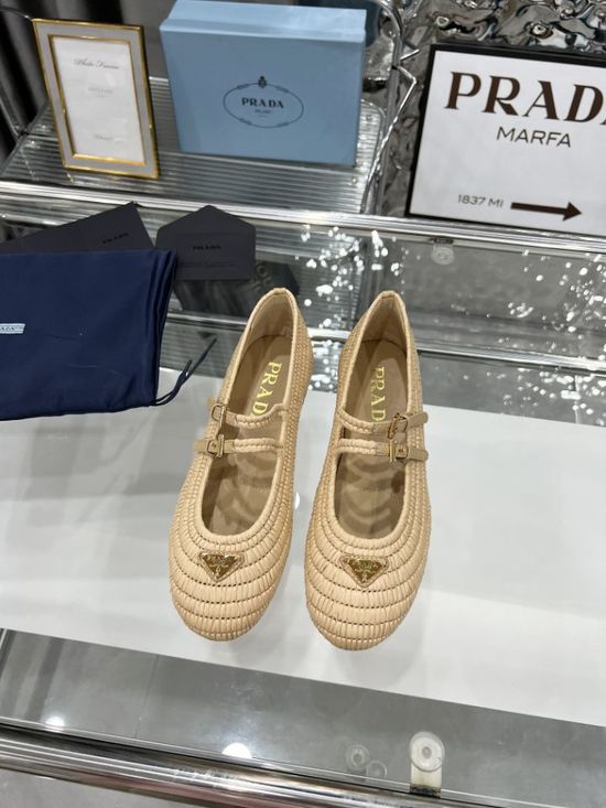 Prada Hand Woven Raffia Ballet Flats Comfort Elegant Casual Shoes