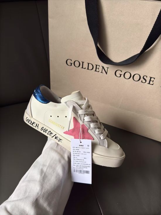 Golden Goose Premium Distressed Suede Casual Sneakers with Lift Insole