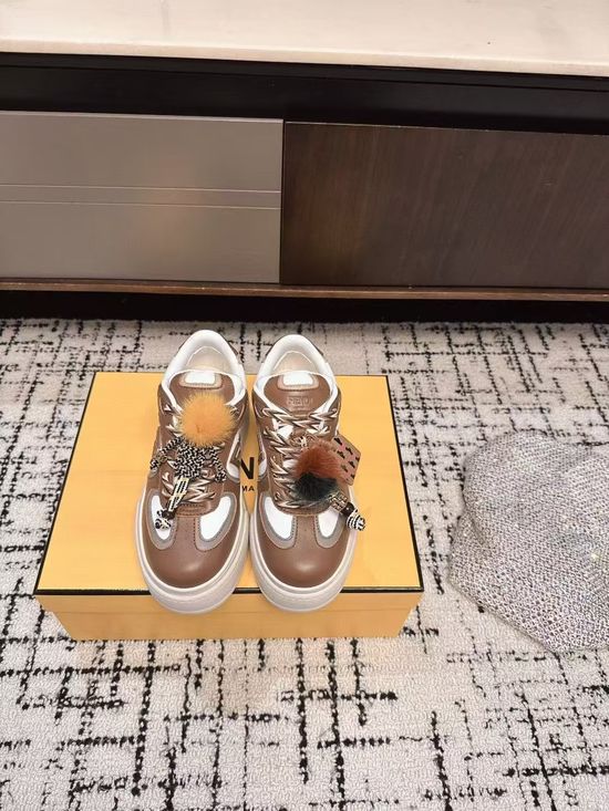 Fendi Vintage Stitched Thick Sole Comfortable Casual Sneakers