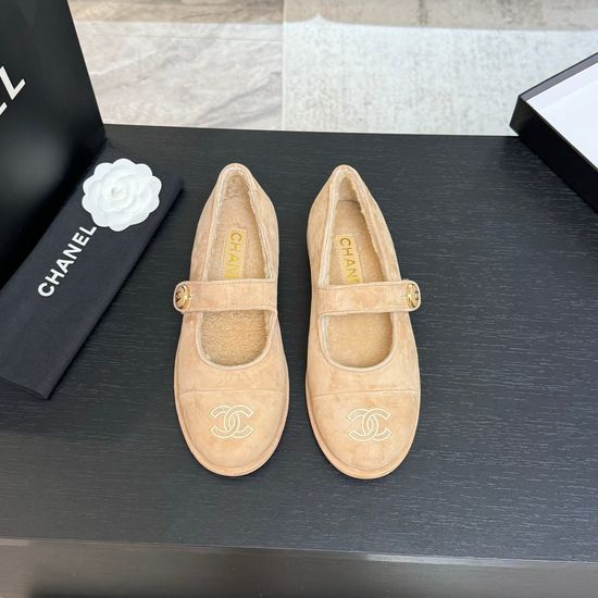 Chanel Warm Faux Fur Buckle Dress Shoes for Everyday Wear