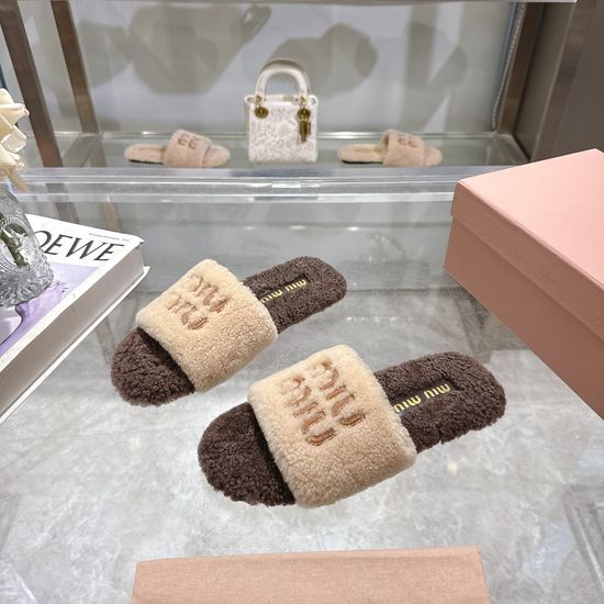 Miu Miu Pure Wool Upper Non-slip TPU Sole Fuzzy Slippers