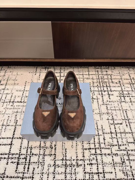 Prada Genuine Leather Buckle Platform Mary Jane Shoes Classic Comfort