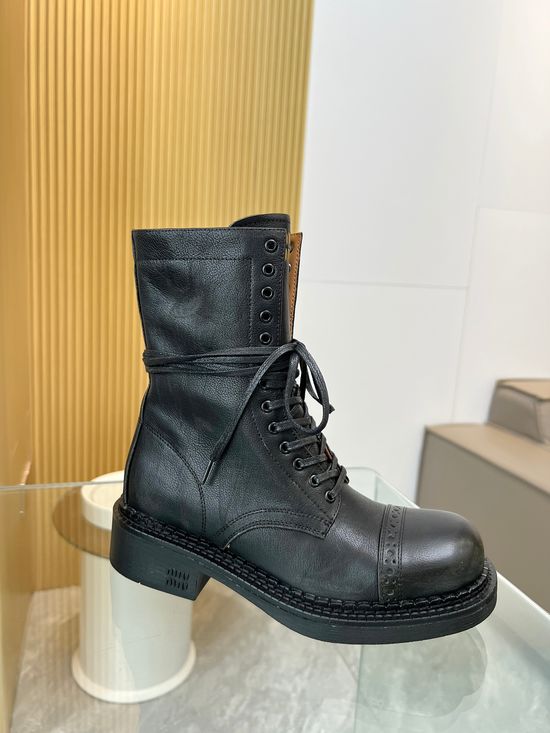Miu Miu Distressed Leather Ankle Boots Thick Sole Casual Footwear
