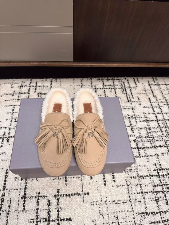 Hogan Warm Suede Tassel Decor Slip On Mules