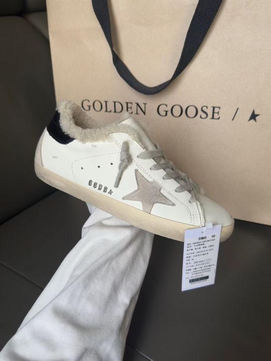 Golden Goose Premium Wool-Lined Dirty Style Sneakers Collection