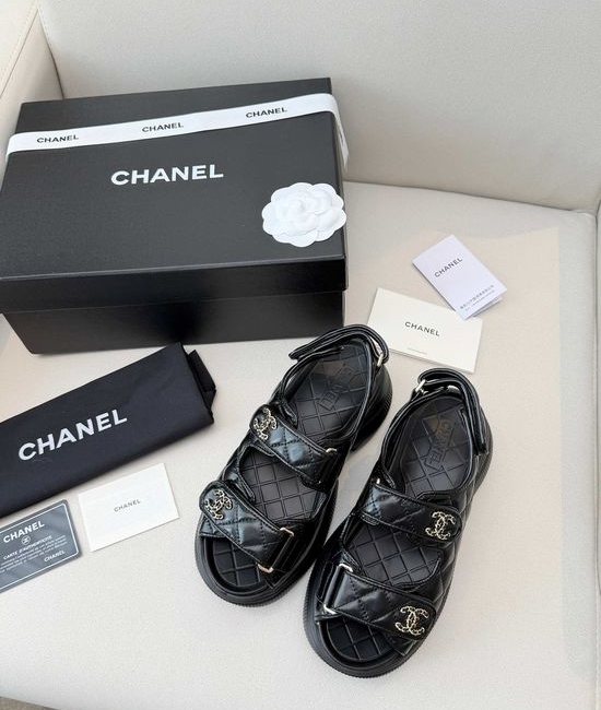 Chanel Quilted Leather Buckle Platform Casual Beach Sandals