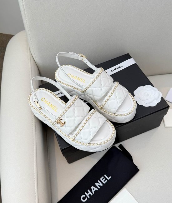 Chanel Quilted Leather Chain Decor Comfortable Casual Sandals