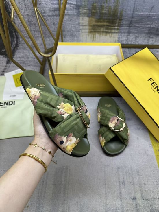 Fendi Double Strap Flat Slippers With Decorative Buckle Leopard Print