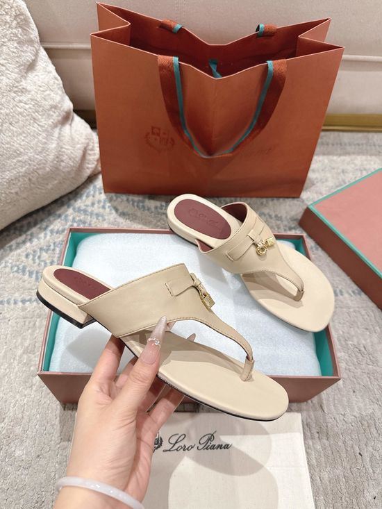 Loro Piana Premium Sheepskin Soft Sole Casual Slides