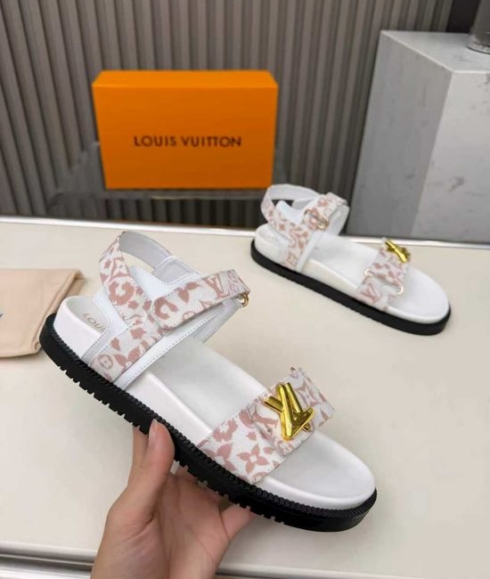 Louis Vuitton LV Premium Cowhide Leather Lined Platform Slides